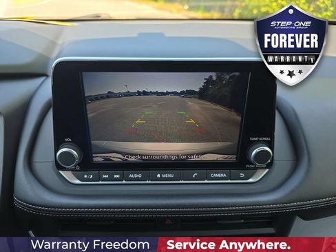 Used 2024 Nissan Rogue S AWD/4WD image 24