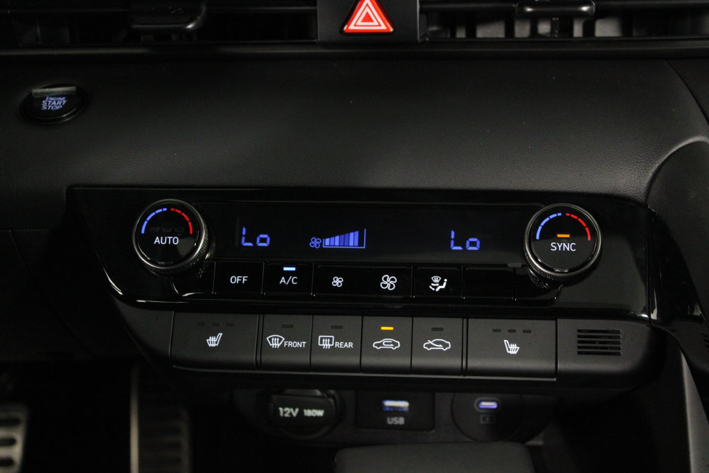 Certified 2026 Hyundai Elantra SEL Sport Premium FWD image 22