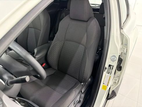 Used 2021 Toyota C-HR LE FWD image 13