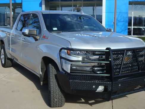 Used 2022 Chevrolet Silverado 1500 LTZ image 3