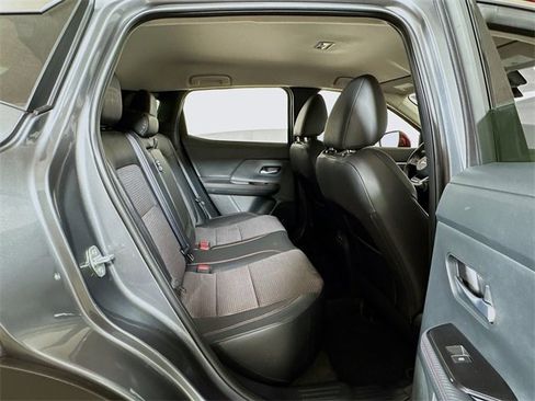 Used 2025 Nissan Kicks SR image 23