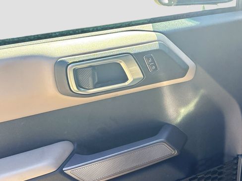 Used 2023 Ford Bronco Wildtrak AWD/4WD image 18
