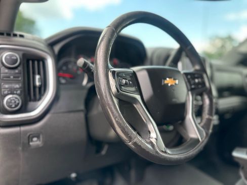 Used 2022 Chevrolet Silverado 2500 LT w/ Texas Edition AWD/4WD image 11