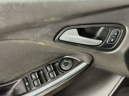 Used 2015 Ford Focus ST FWD image 20