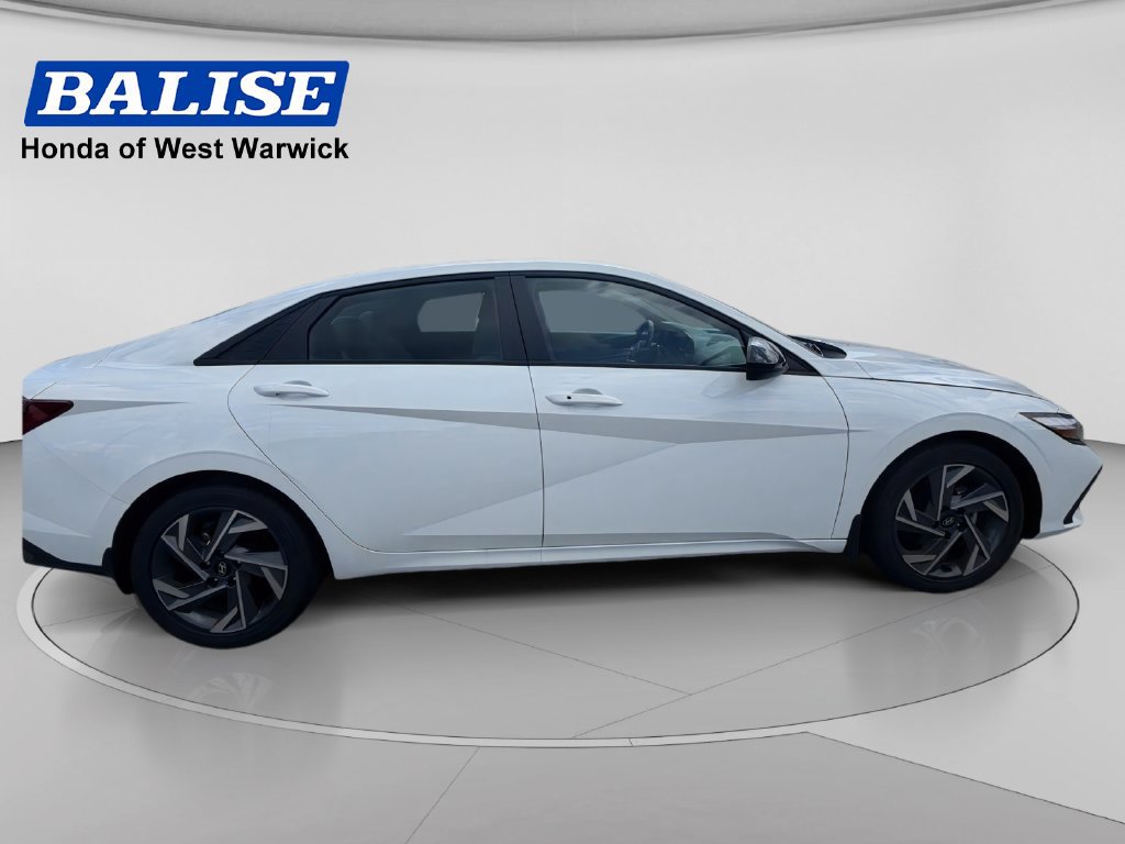 Used 2025 Hyundai Elantra Sport FWD image 6