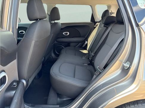 Used 2018 Kia Soul + FWD image 25