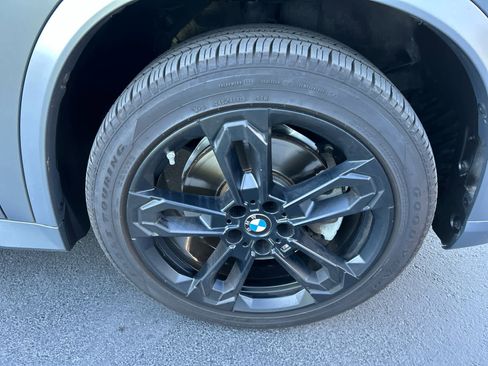 Used 2023 BMW X1 xDrive28i w/ Premium Package image 17