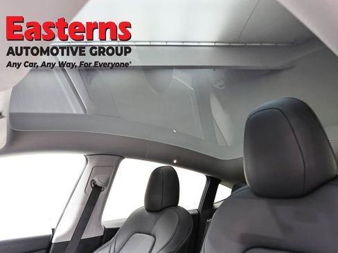 Used 2021 Tesla Model Y Long Range image 31