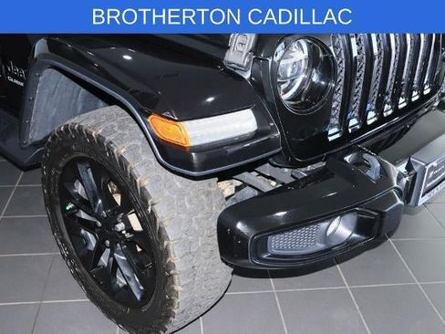 Used 2021 Jeep Gladiator Overland AWD/4WD image 13