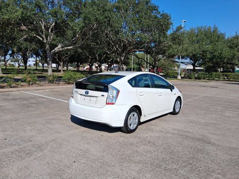 Used 2011 Toyota Prius Three w/ Navigation Pkg image 9