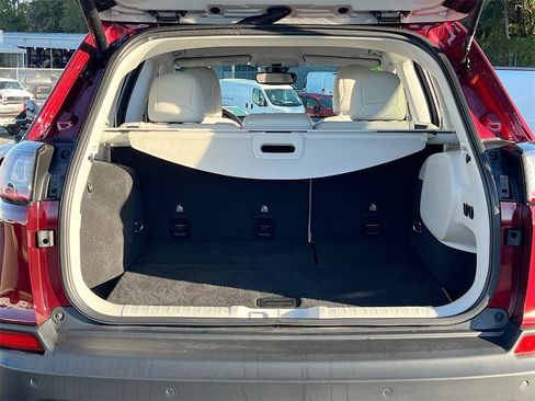 Certified 2019 Jeep Cherokee Limited w/ Luxury Group image 25