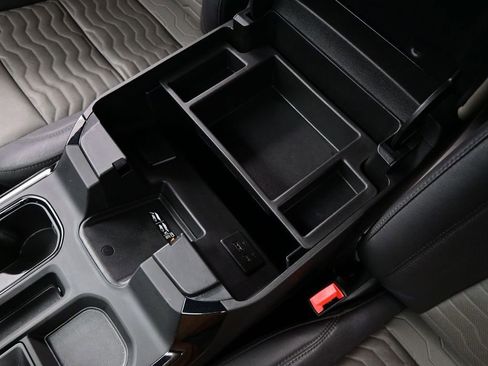 Used 2024 Chevrolet Silverado 1500 ZR2 w/ Technology Package image 31