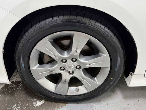 Used 2013 Toyota Sienna SE FWD image 10