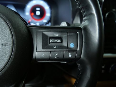 Used 2023 Nissan Pathfinder Platinum AWD/4WD image 25