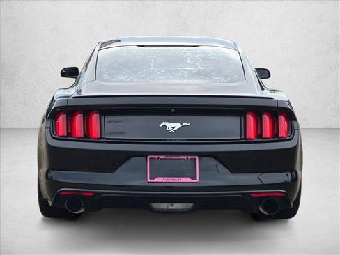 Used 2017 Ford Mustang Coupe RWD image 6