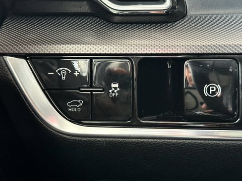 Certified 2025 Kia Sportage SX FWD image 35