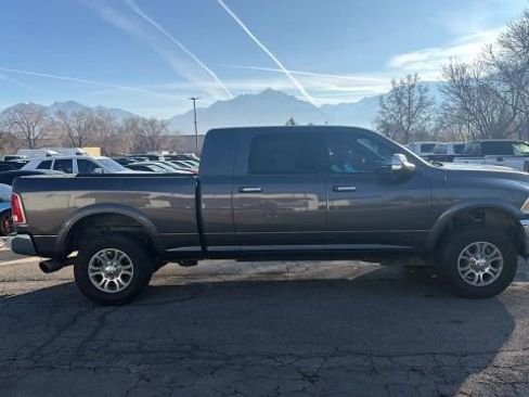 Used 2018 RAM 2500 Laramie w/ Convenience Group image 6