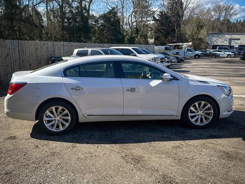 Used 2015 Buick LaCrosse Leather image 12