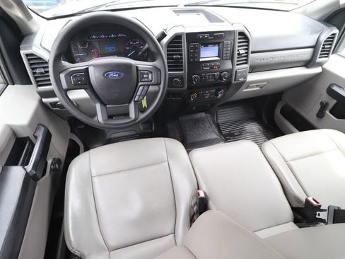 Used 2020 Ford F450 XL image 4