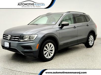 Used 2019 Volkswagen Tiguan SE w/ Panoramic Sunroof Package