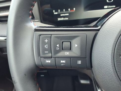 Certified 2025 Nissan Kicks SR FWD image 23