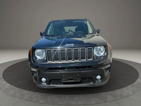 Used 2022 Jeep Renegade Latitude AWD/4WD image 2