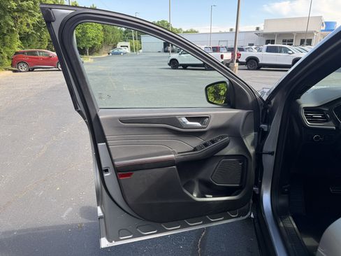 Used 2024 Ford Escape ST-Line AWD/4WD image 20