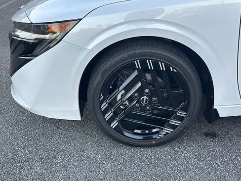 New 2026 Nissan Sentra SR w/ SR Premium Package image 11