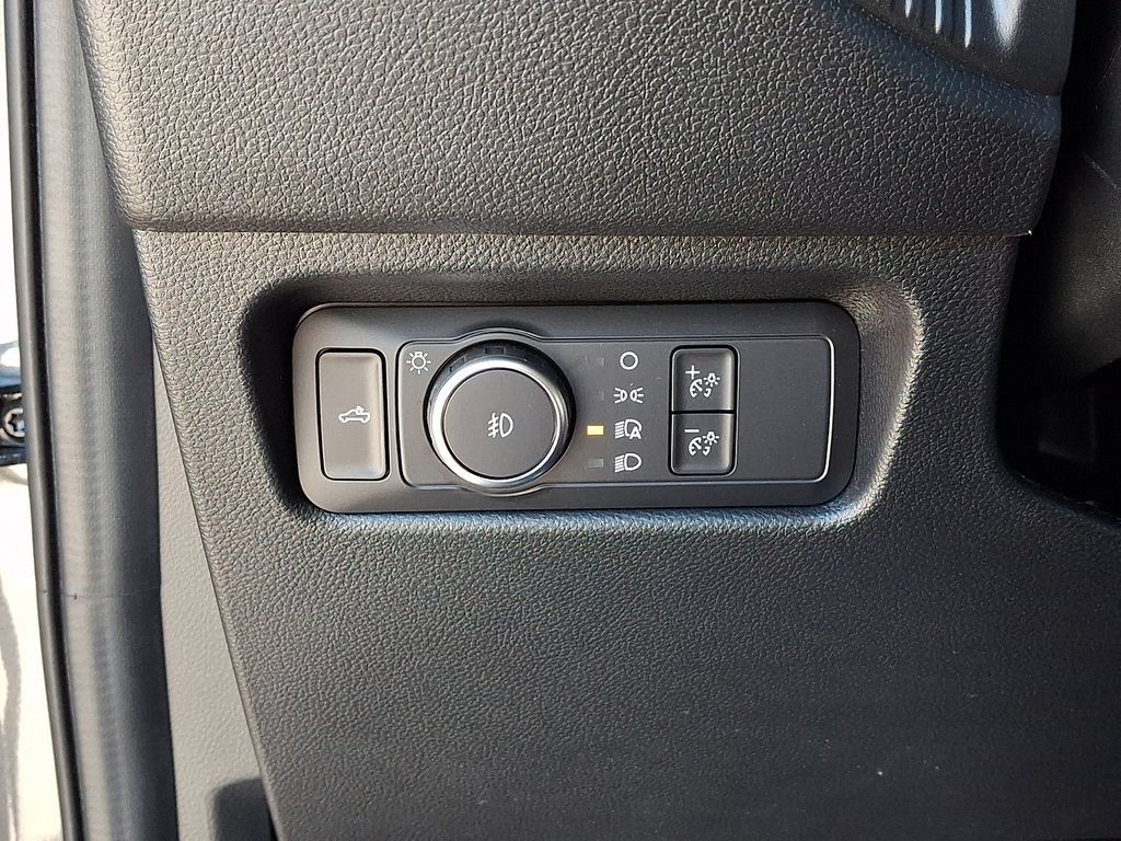 Used 2025 Ford Ranger XLT w/ Equipment Group 301A High AWD/4WD image 24