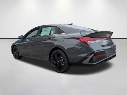 New 2026 Hyundai Elantra SEL Sport FWD image 6