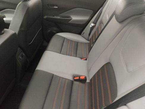 Used 2021 Nissan Kicks SR w/ SR Premium Package FWD image 18