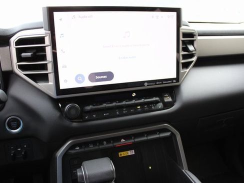 Used 2023 Toyota Tundra Limited image 7