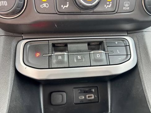 Used 2021 GMC Acadia SLT FWD image 20