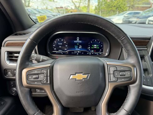 Certified 2024 Chevrolet Suburban High Country AWD/4WD image 27