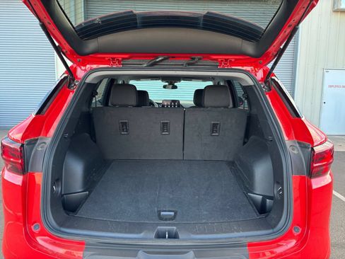 Used 2025 Chevrolet Blazer LT FWD image 27