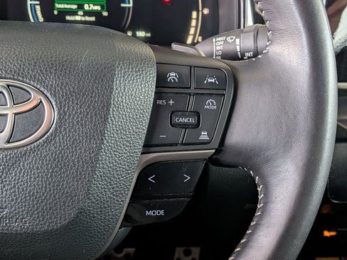 Certified 2025 Toyota Camry SE FWD image 16