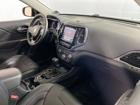 Used 2022 Jeep Cherokee Limited w/ Mopar Interior Package image 28