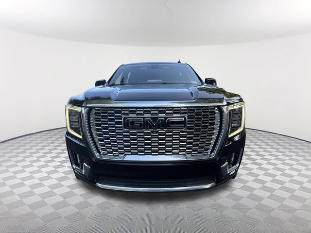 Used 2022 GMC Yukon XL Denali w/ Denali Premium Package AWD/4WD image 2