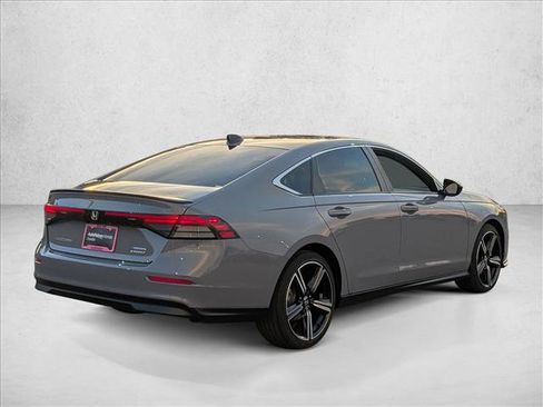 Used 2023 Honda Accord Sport image 5