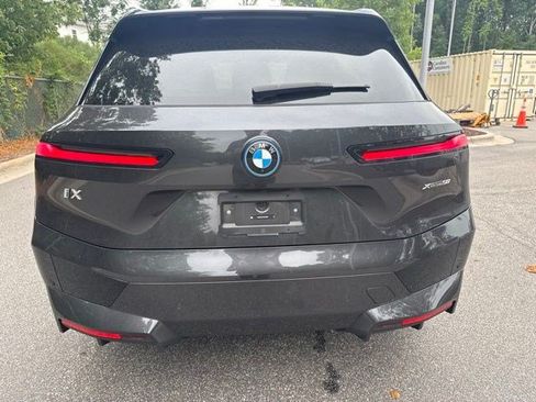 Used 2024 BMW iX xDrive50 w/ Premium Package AWD/4WD image 6