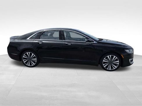 Used 2018 Lincoln MKZ Reserve FWD image 2