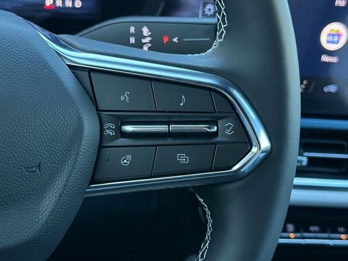 New 2026 Chevrolet Equinox EV LT FWD image 30