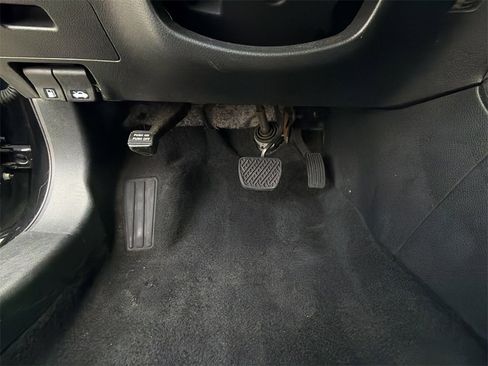 Used 2018 Nissan Altima 2.5 SV image 24