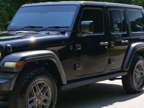 Used 2024 Jeep Wrangler Unlimited Sport w/ Convenience Group AWD/4WD image 42