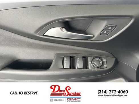 New 2026 Buick Envista Preferred FWD image 13
