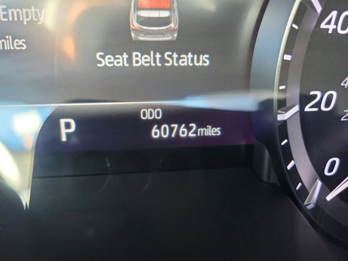 Used 2022 Toyota Highlander XLE image 27