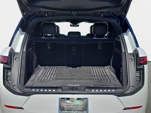 Certified 2025 Land Rover Range Rover Sport Dynamic SE image 12