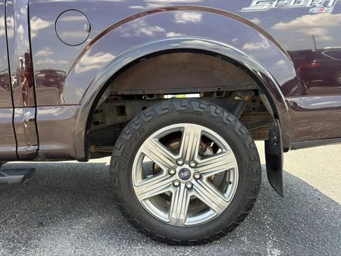Used 2018 Ford F150 XLT w/ Equipment Group 302A Luxury AWD/4WD image 26