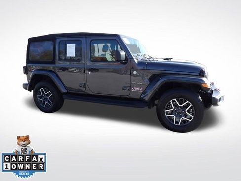 Used 2024 Jeep Wrangler Sahara image 15
