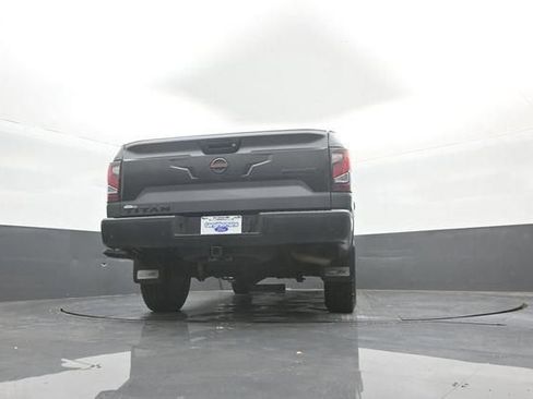 Used 2021 Nissan Titan PRO-4X w/ Pro-4x Convenience Package AWD/4WD image 41